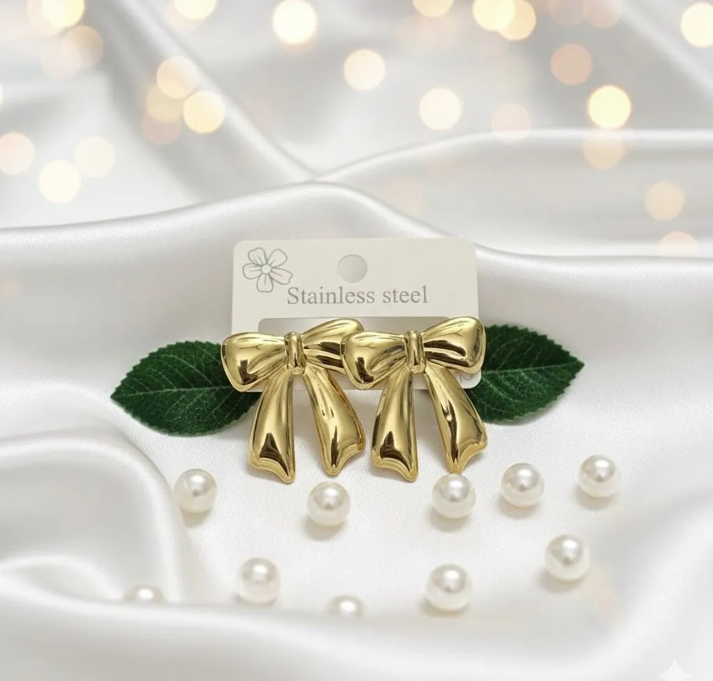 Golden Luxe Ribbon Earring