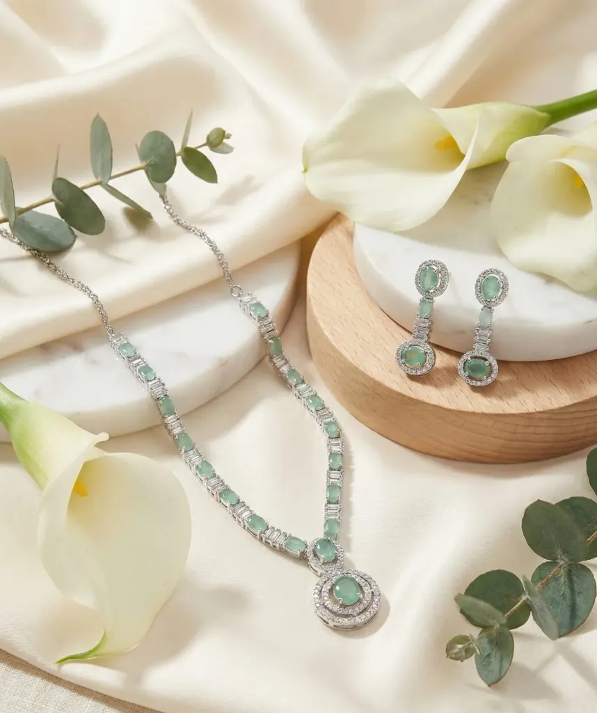 Mint Glow Necklace Set